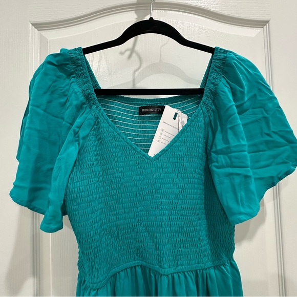 Toruquise sun dress - Picture 2 of 3